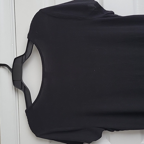 Belah & Codey Women's Top - Picture 8 of 11